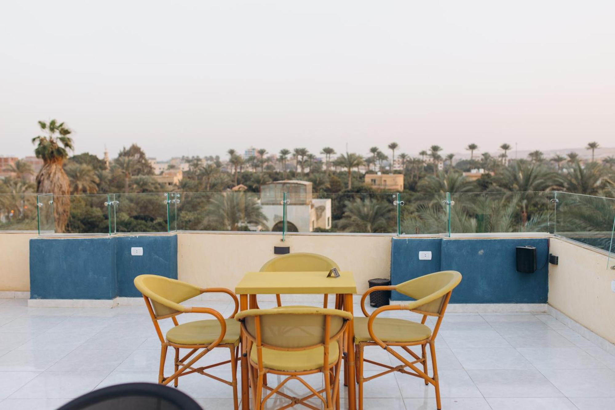 Отель Regent Pyramids View Kafrat al Jabal Экстерьер фото