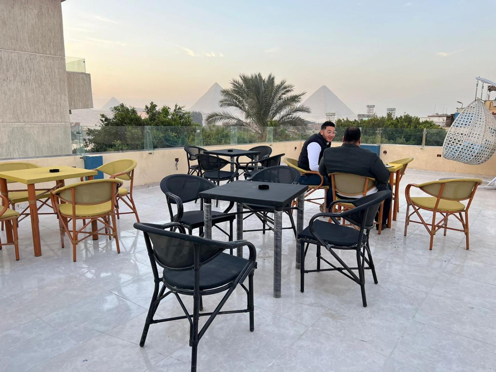 Отель Regent Pyramids View Kafrat al Jabal Экстерьер фото