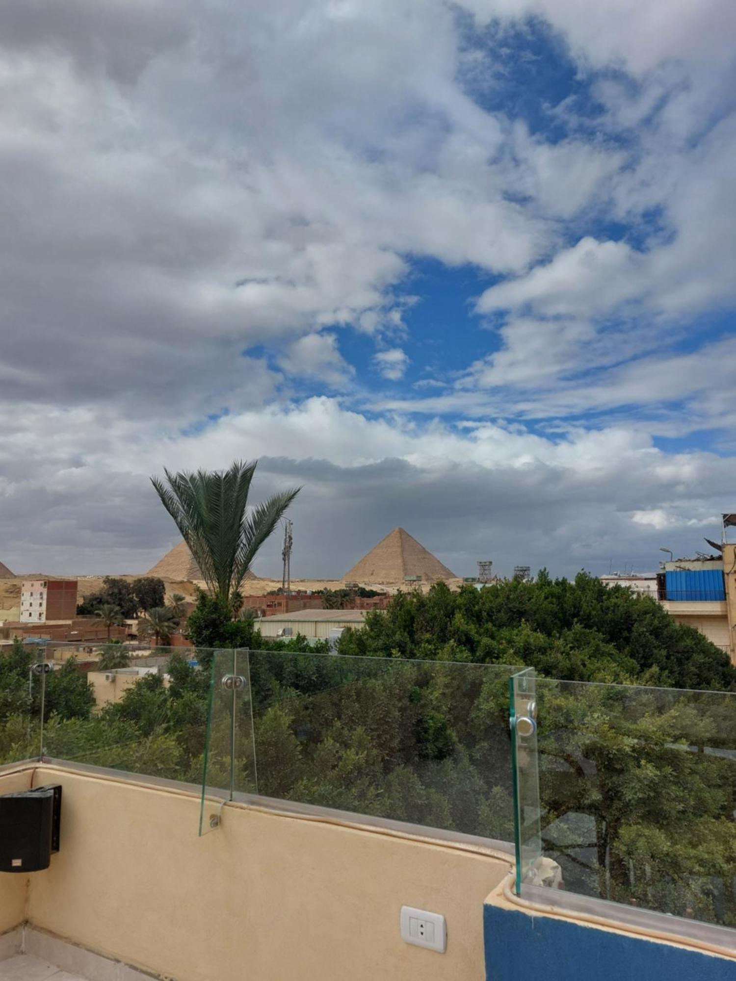 Отель Regent Pyramids View Kafrat al Jabal Экстерьер фото