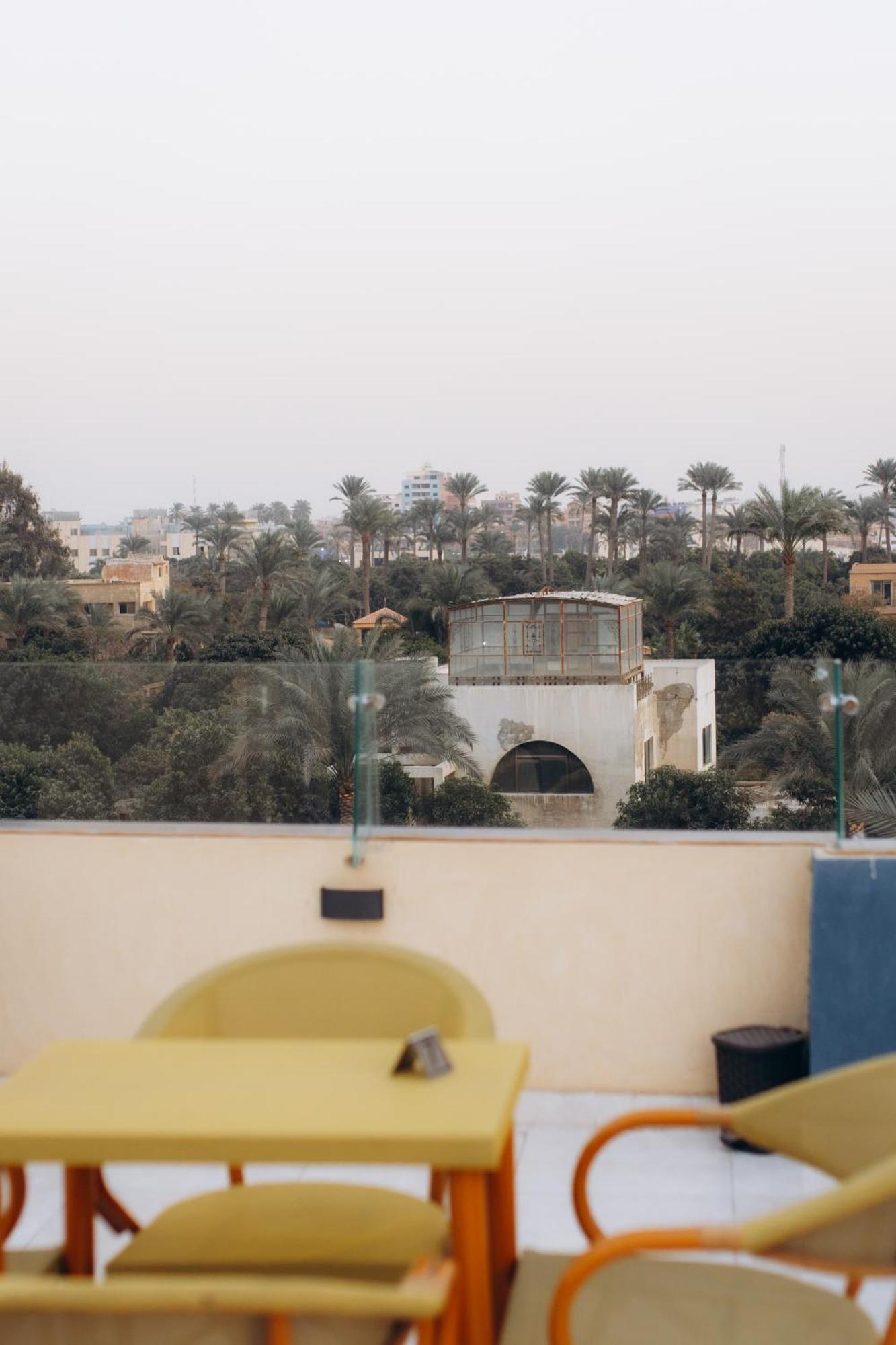 Отель Regent Pyramids View Kafrat al Jabal Экстерьер фото